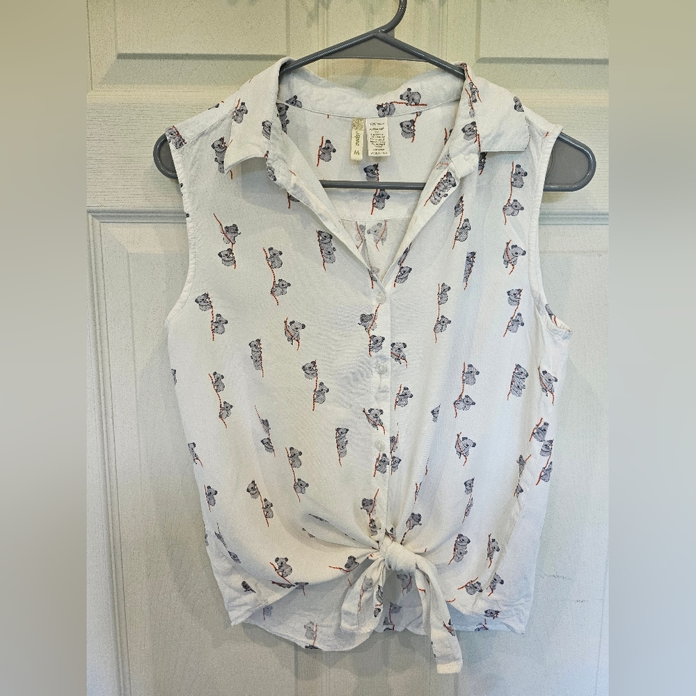 Koala blouse ๐จ๐ - Picture 6 of 9